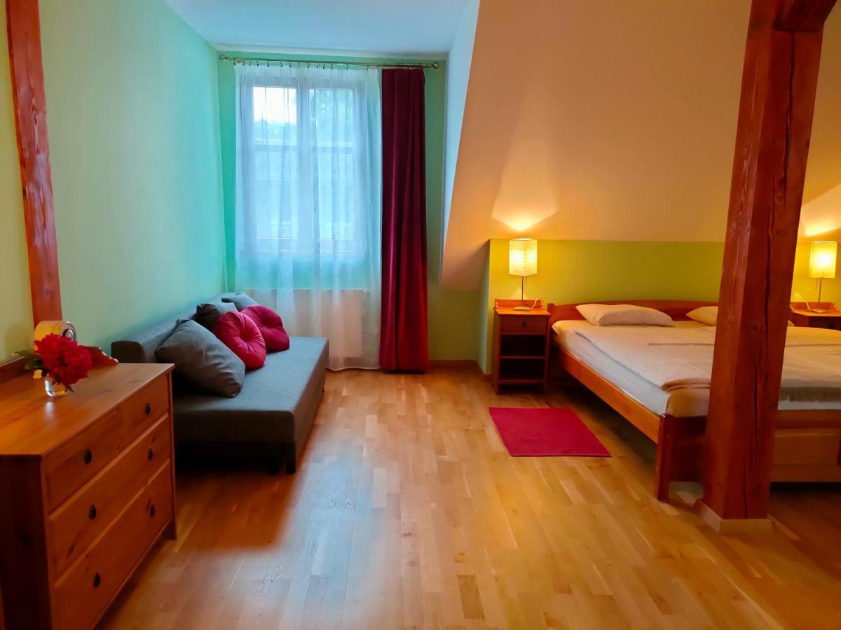 Dworek Azalia Ilowa Exterior foto